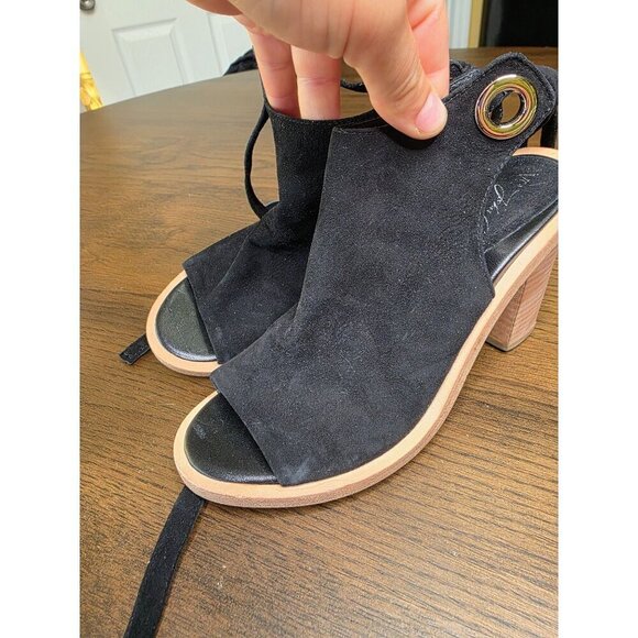 Black Suede Open-Toe Heeled Sandals With Wraparound Straps & Wooden Block Heel B - Picture 3 of 16